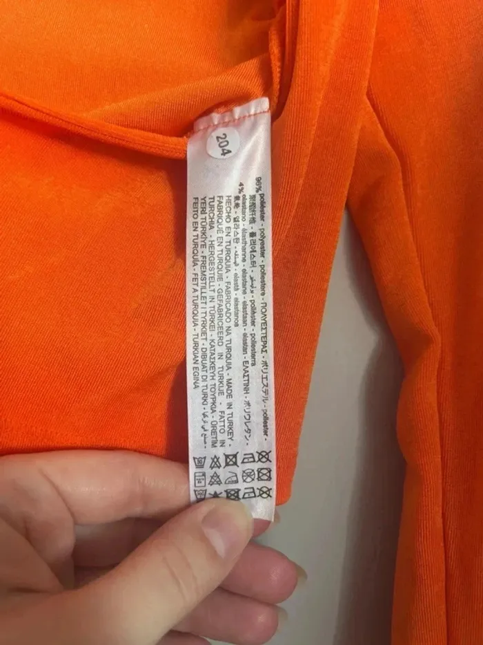 Top court bershka neuf - photo numéro 4