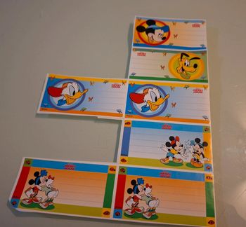 7 étiquettes de Mickey et ses amis