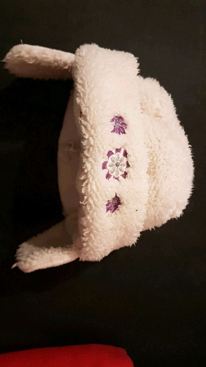 Bonnet avec cache oreille