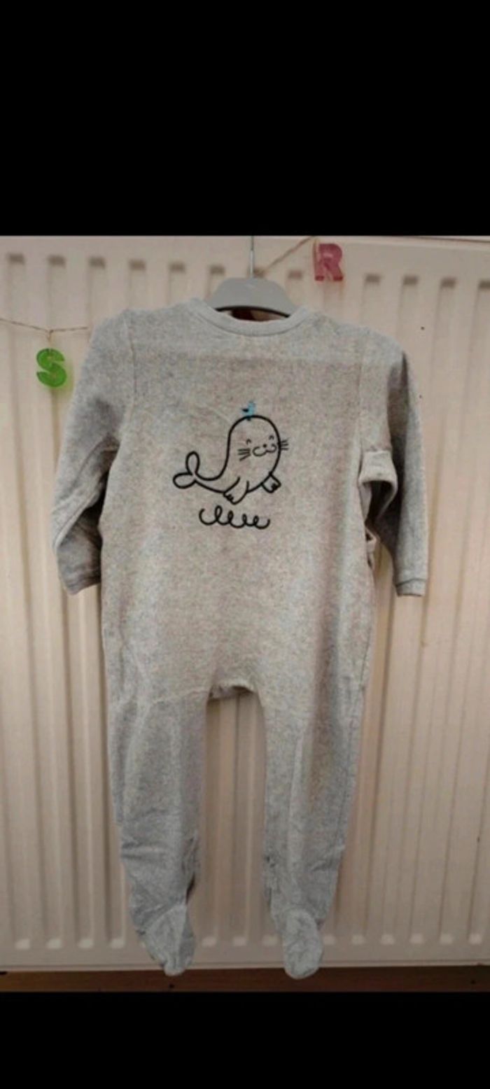 🩶Babygros gris motif phoque 24 mois Mots d'enfants