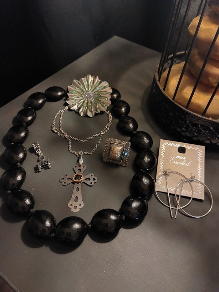 Lot de bijoux vintage gothique chic - photo numéro 4