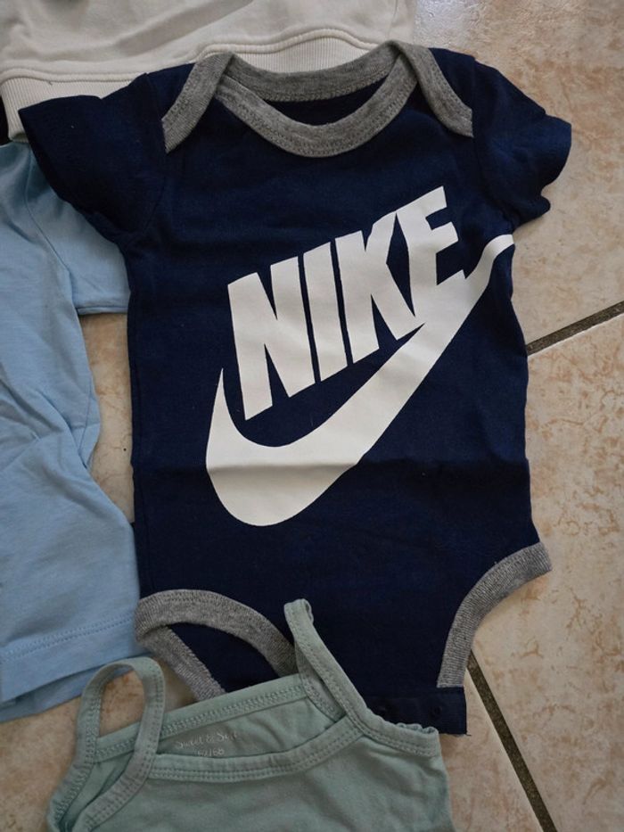 Lot vêtements été 6 mois - photo numéro 5