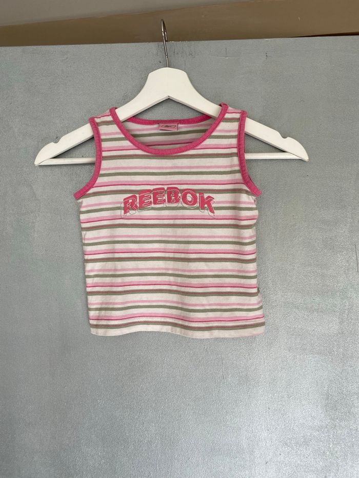 Débardeur à rayures roses et vertes Reebok taille 6 ans