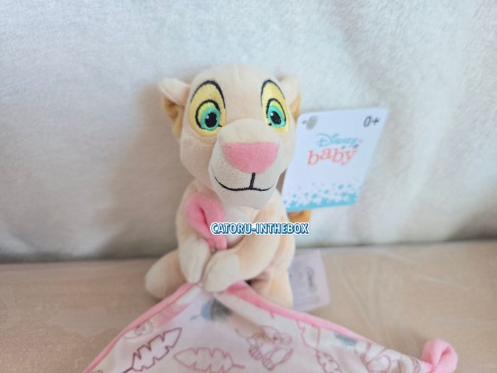 Doudou mouchoir / Comforter bébé Disney baby Le Roi Lion Nala The Lion King - photo numéro 2