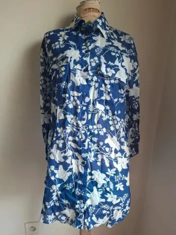 Robe chemise bleue et blanc - style tropical, coupe ample, Goa, neuve, taille S