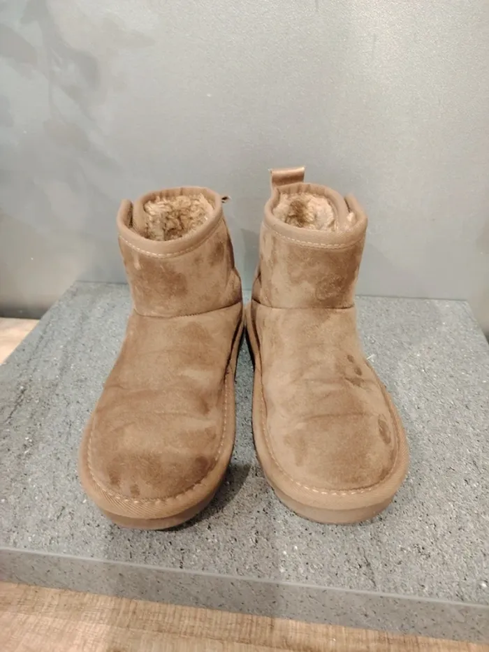Bottines suédine camel fille pointure 31 tbe - photo numéro 10