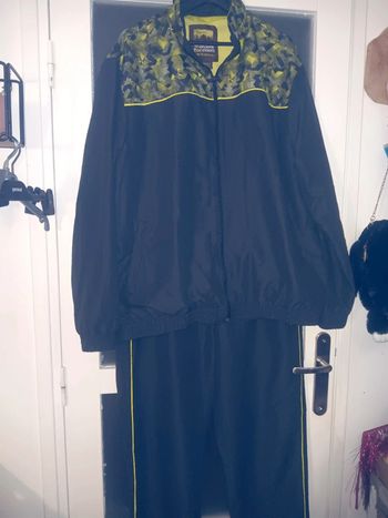 Survetement vintage XL noir motif serpent vert fluo