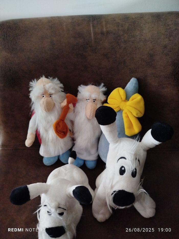 Lot 9 peluches Asterix - photo numéro 3