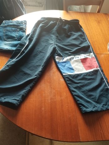 Jogging pantacourt femme taille L bon état. Marque France 1.80