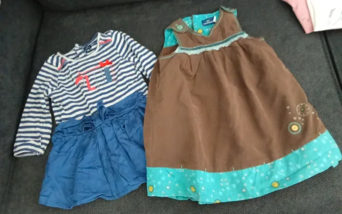 Lot 2 robes 9 mois