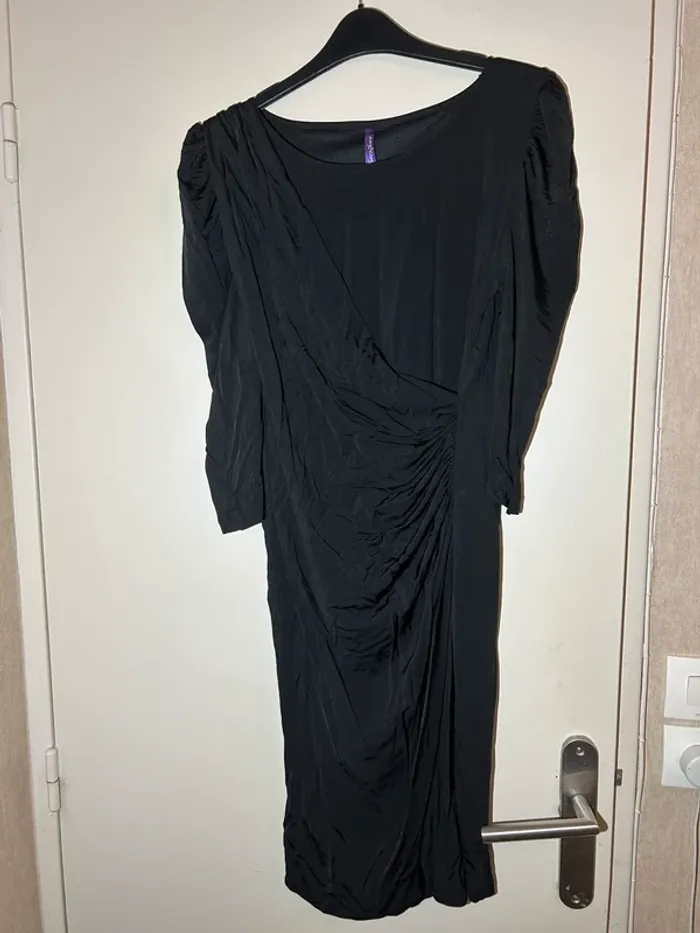 Robe noire seraphine