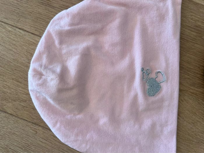 Lot de 4 bonnets fins fille 56cm très bon état - photo numéro 3