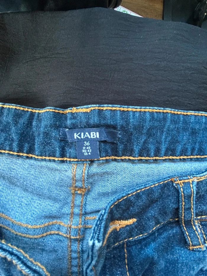 Kiabi Short bleu foncé brut – Taille 36 – Très bon état - photo numéro 6
