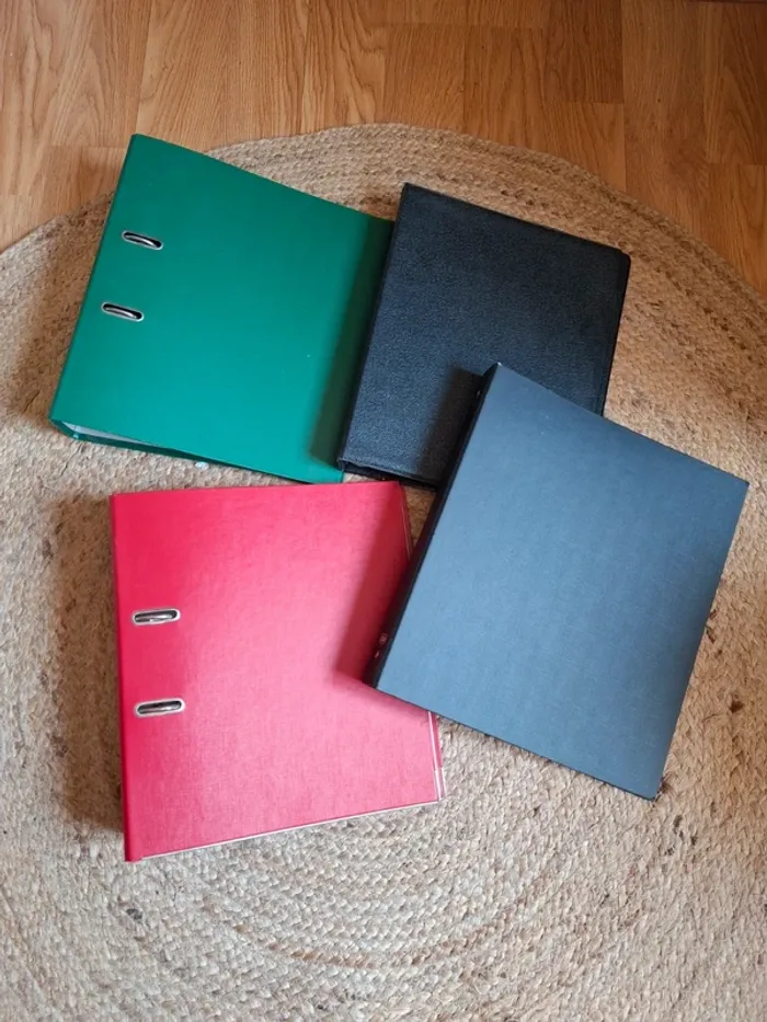 Lot de 4 classeurs grand format