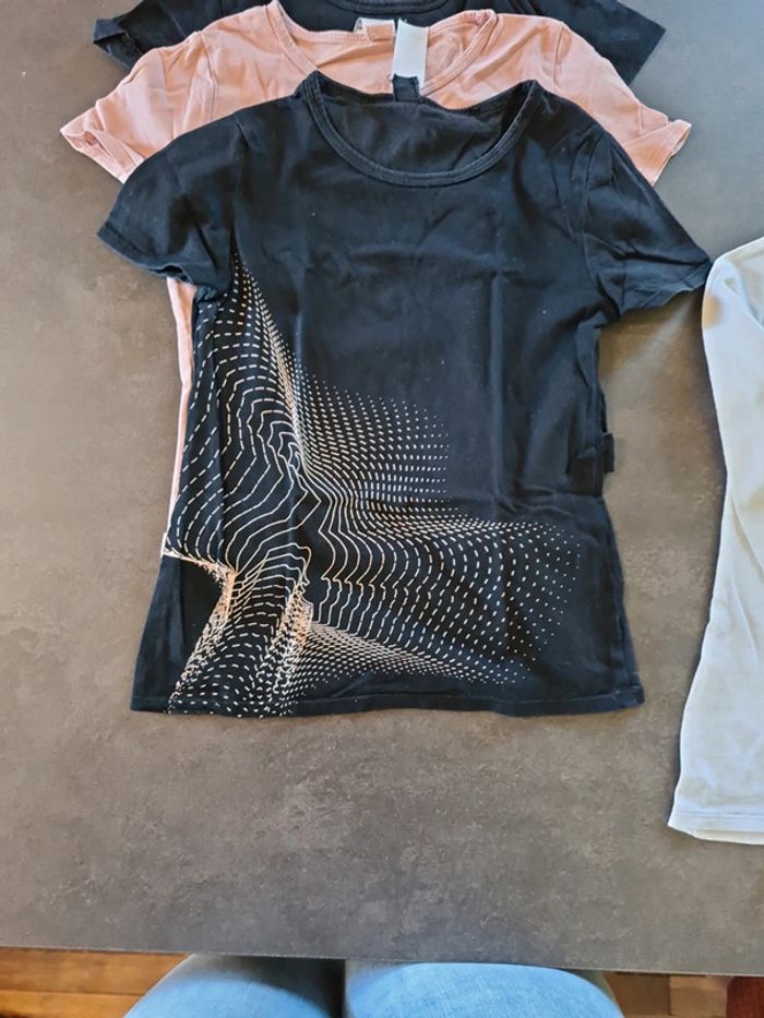 Lot 4 manches courtes + 1 ML - photo numéro 3