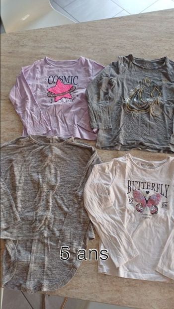 Lot 4 t-shirts manche longue fille