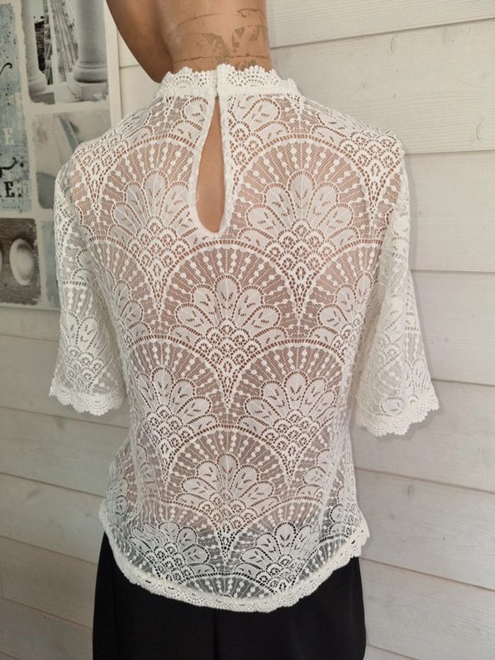 Top dentelle T34-36 - photo numéro 4