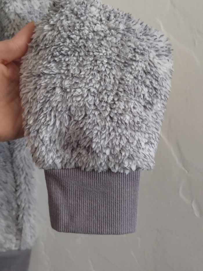 Sweat en peluche gris "HUG ME" Taille M – Undiz - photo numéro 3