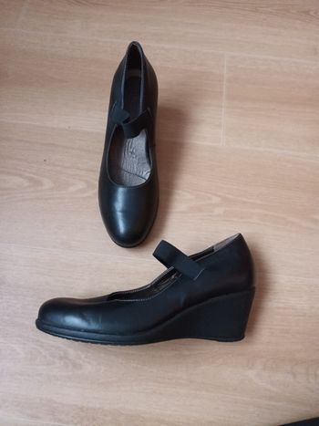 Chaussures femmle 39 neuf scholl à  talon de compensé de 6cm noir en cuir 