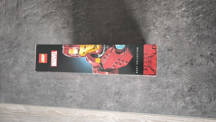 Lego Iron Man 76327 MK4 Bust - photo numéro 2