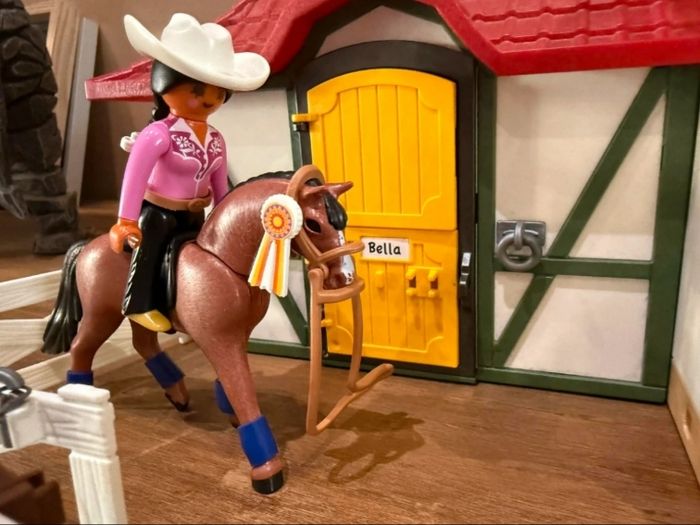Playmobil set 6926 Riding Stables Club d'équitation
- photo numéro 7