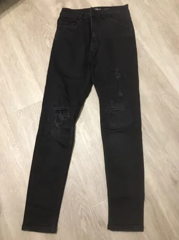 Jean à trou Pull&Bear
