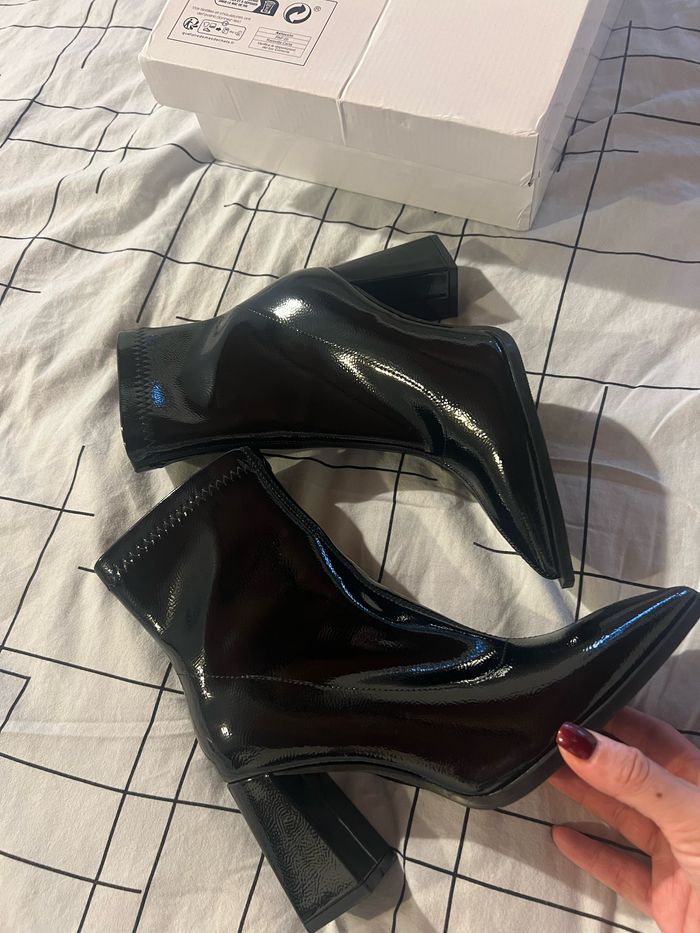 Bottines femmes neuves taille 39