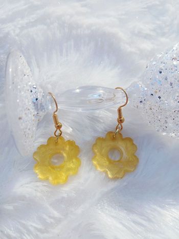 Boucles d'oreilles fleurs jaunes 