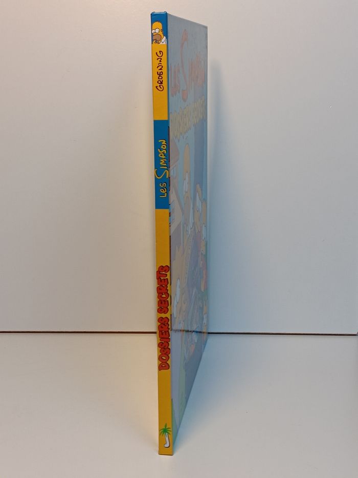 Livre Bande dessinée les Simpson Dossiers secrets - photo numéro 2