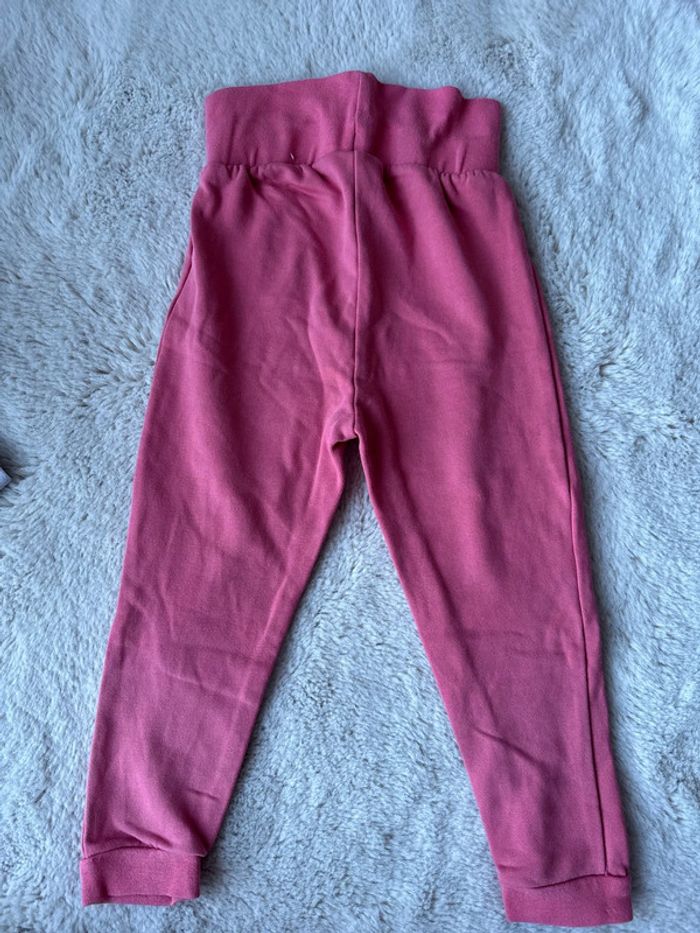 Ensemble Disney baby filleWinnie l’ourson -12-24 mois- très bon état - photo numéro 7