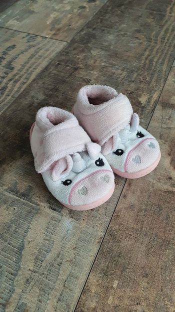 Chaussons tex taille 19 en très bon état