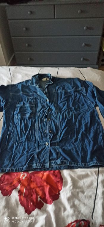 Chemise en jeans t. 42
