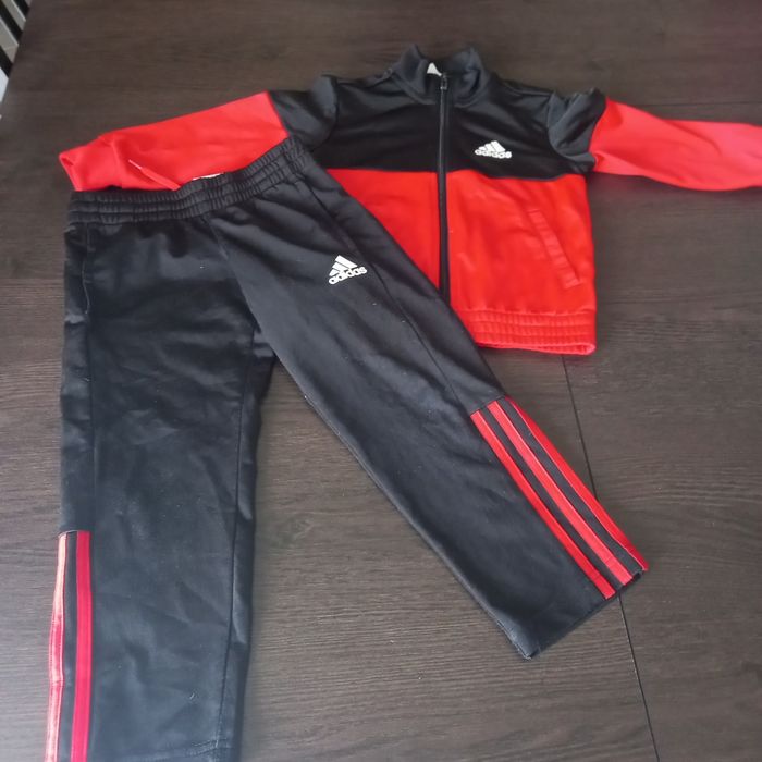 Training Adidas (3-4 ans) - photo numéro 2