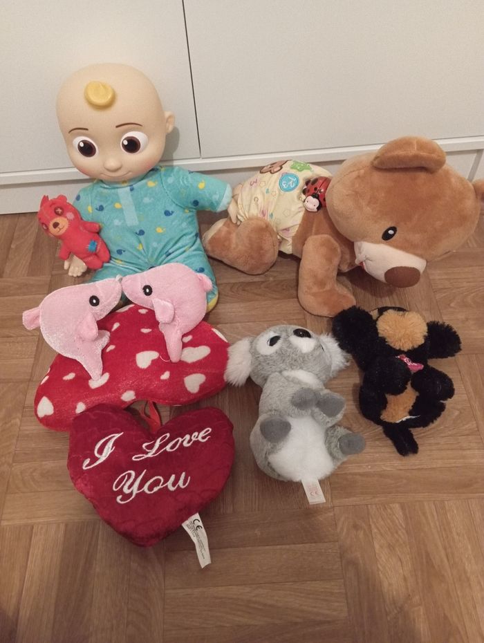 Lot peluches musicale et doudou