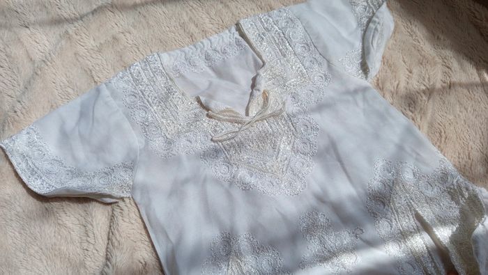 Tunique blanche bebe 🔄 - photo numéro 3