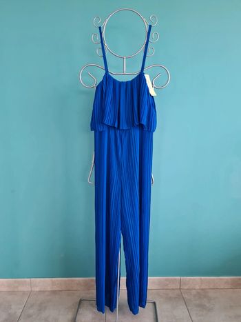 Combinaison bleu électrique neuve