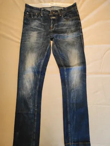 Jean Pull and Bear