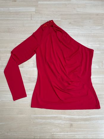 Top asymétrique Guess