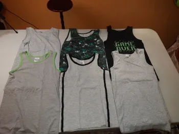 Lot maillots de corps