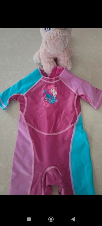 🪷superbe combinaison aquatique 3 ans