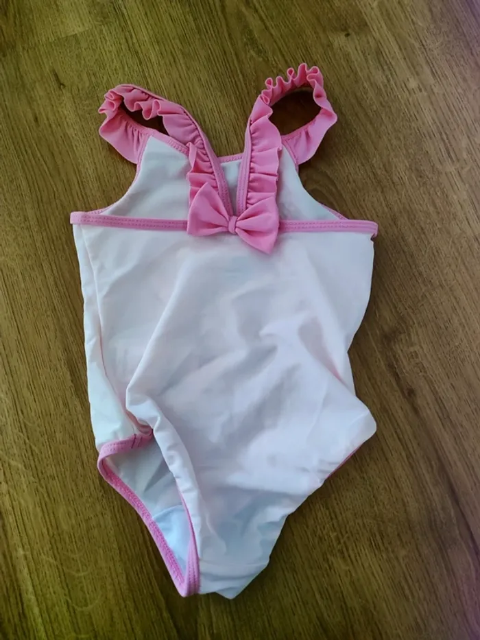Maillot de bain taille 18 mois - photo numéro 2
