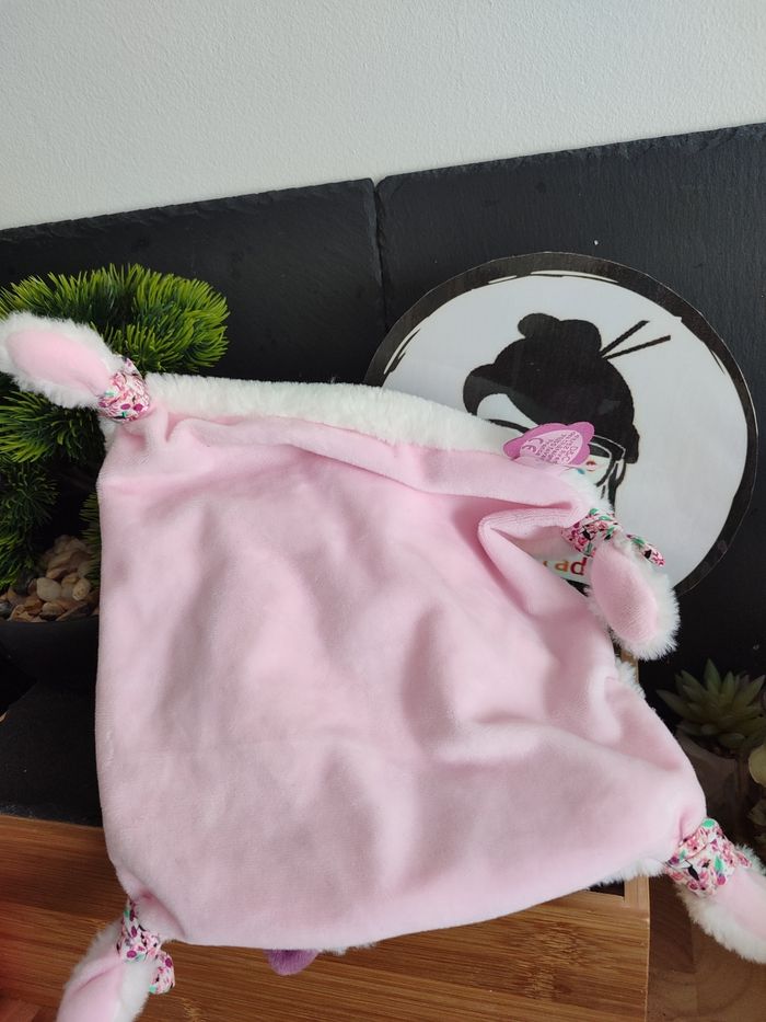 Doudou et compagnie plat Cerise lapin blanc rose prune Blanc Violet Fleur Dc2703 - photo numéro 2