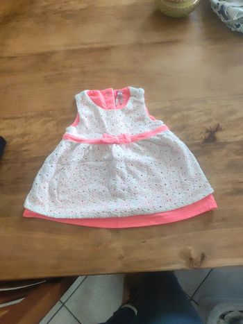 Robe blanche et rose