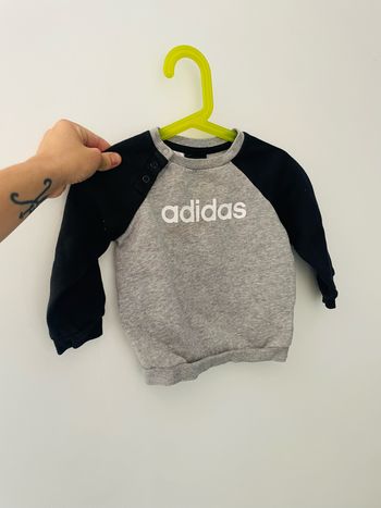 🌸 pull adidas 🌸