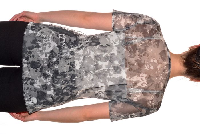 tshirt fin col v gris blanc tacheté transparent taille M - photo numéro 2