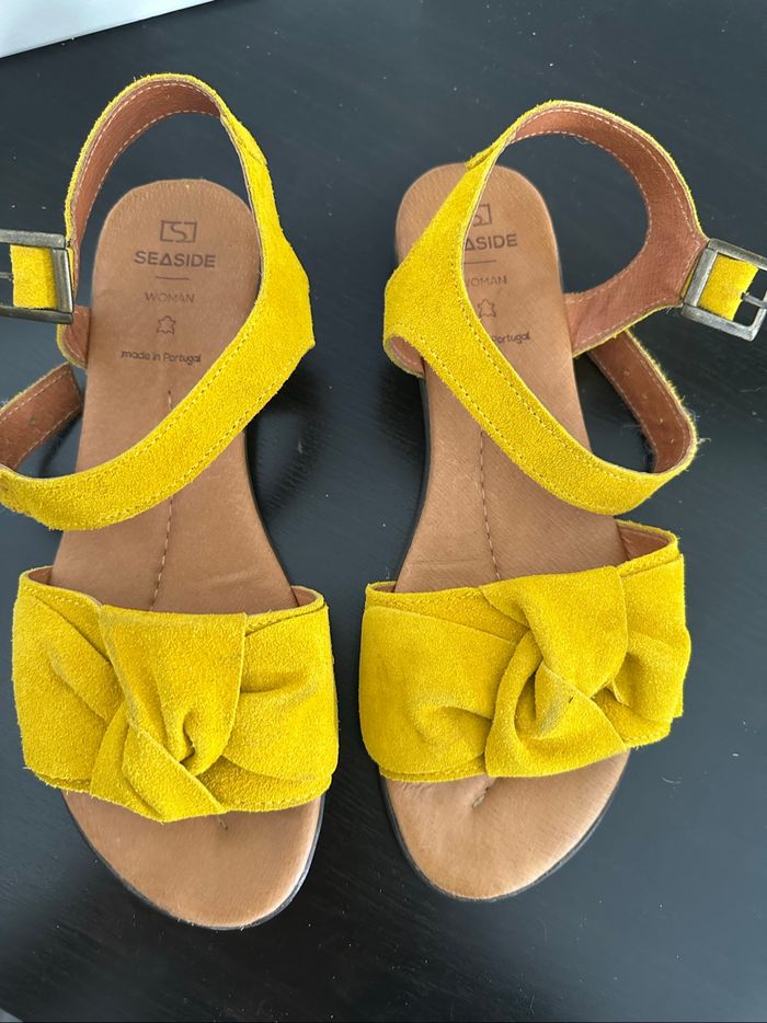 Sandales jaune moutarde en cuir Seaside T39 - photo numéro 2