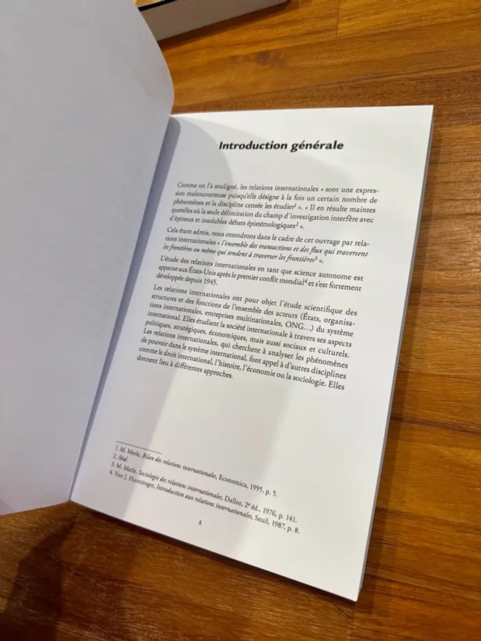 Livre, relation internationale, huitième édition - photo numéro 5