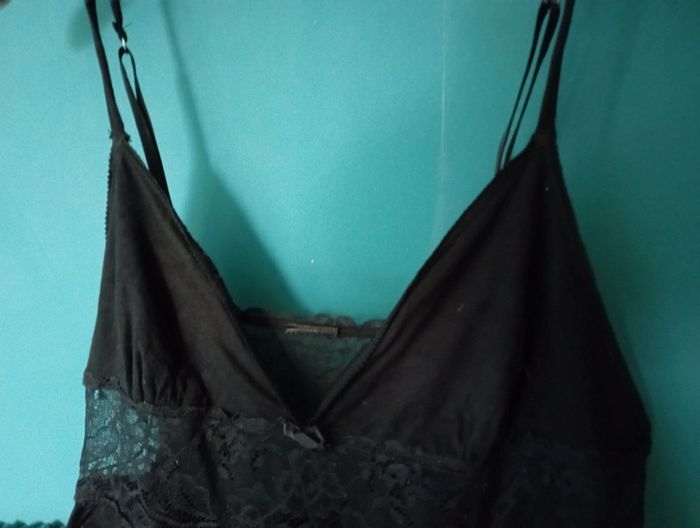 Nuisette noire à fines bretelles - photo numéro 3