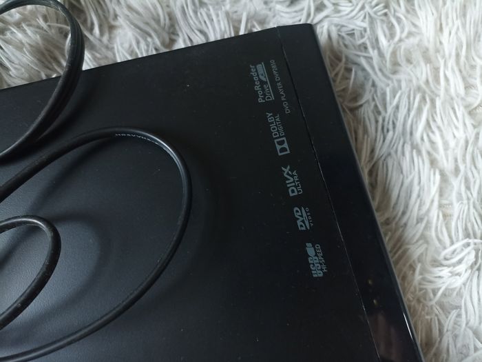 Lecteur DVD Philips avec câbles très bon état - photo numéro 5