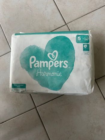 Couches Pampers taille 5